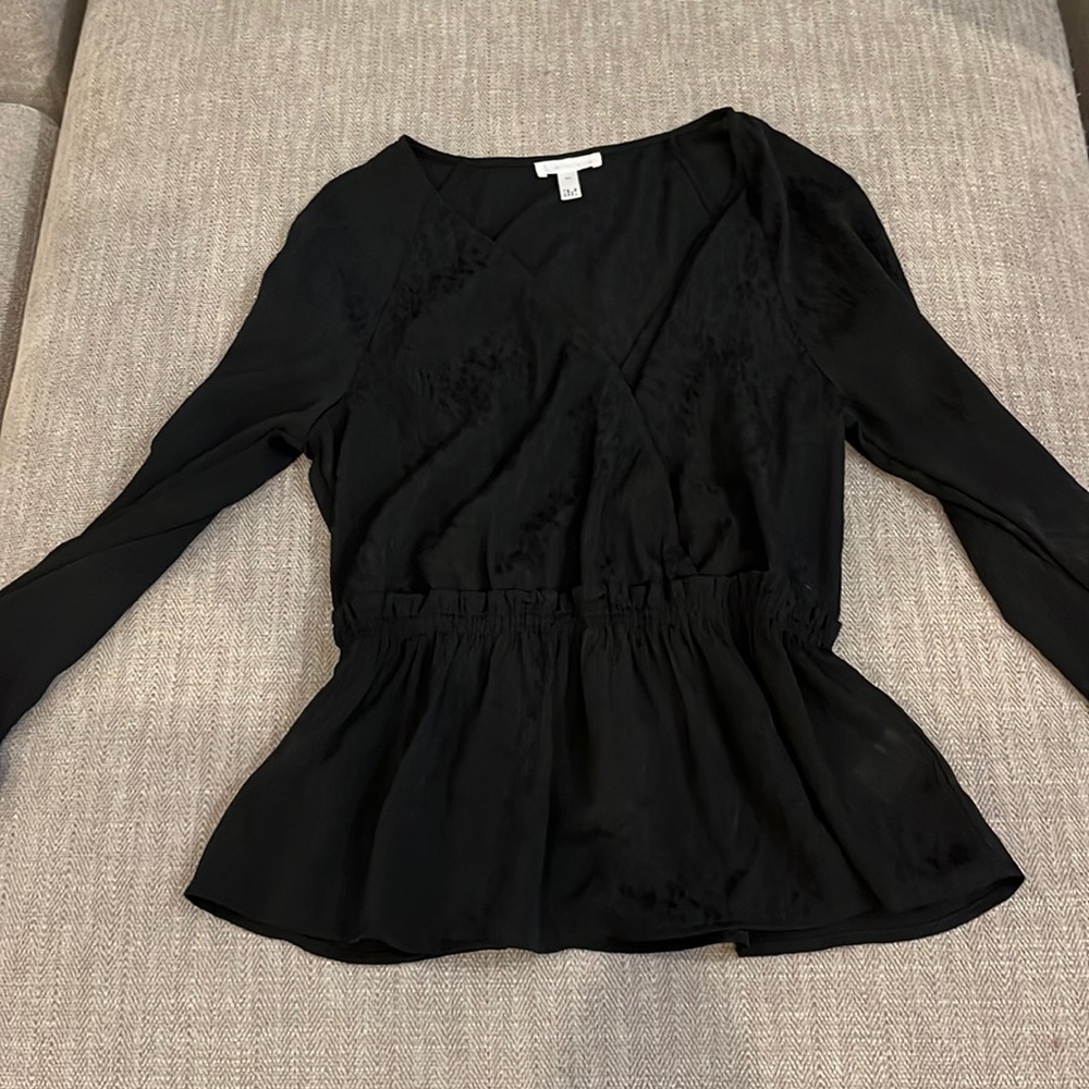 Leith beautiful black top. Size xs
